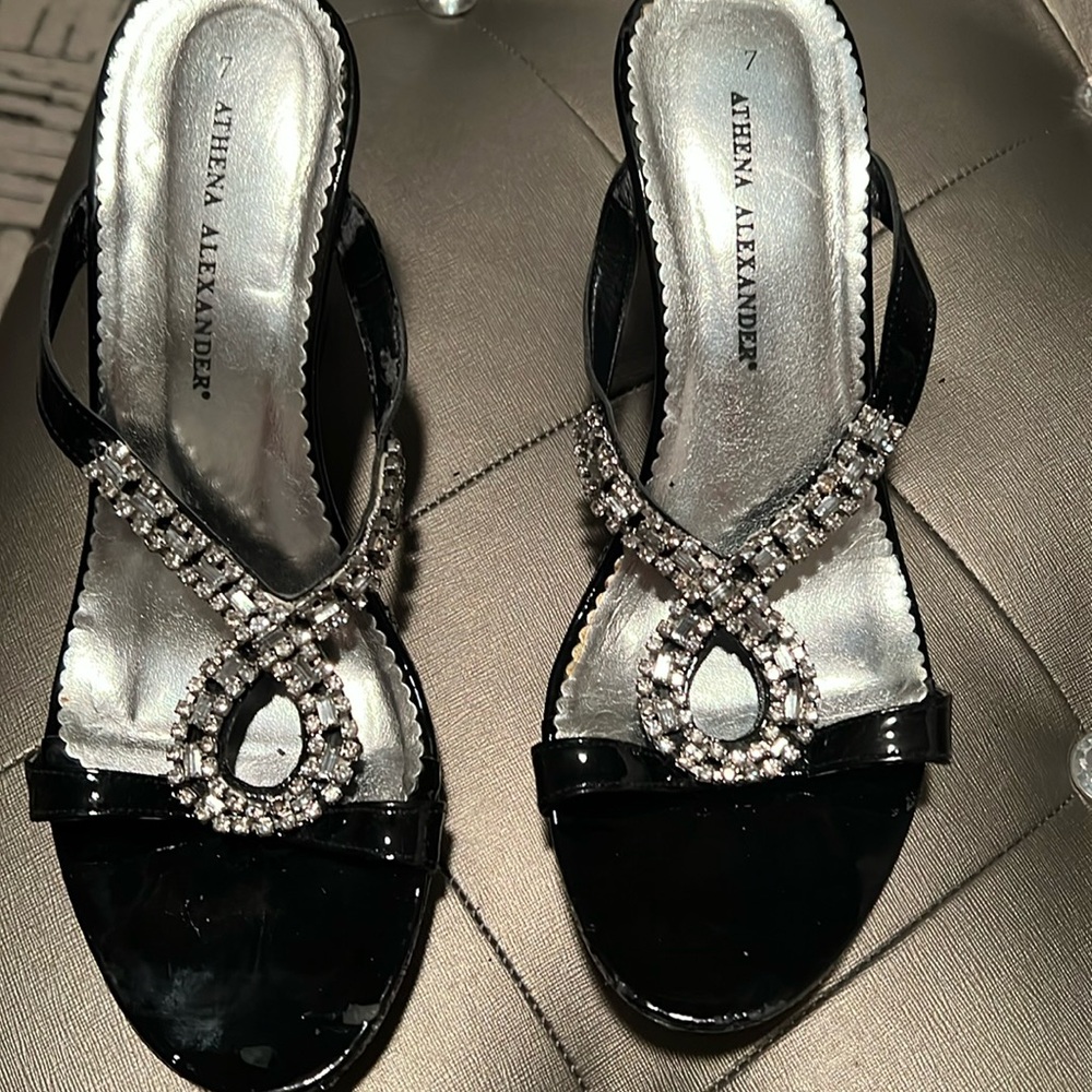 Fancy sandal with beautiful sequence